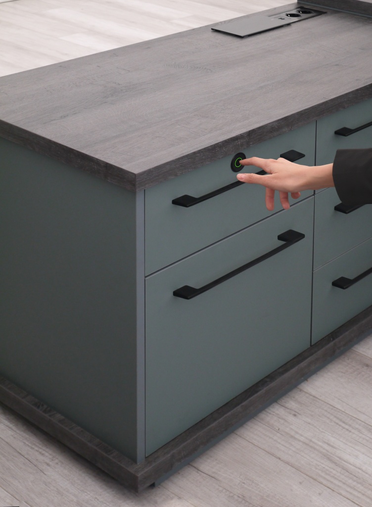 палец закрыт.jpg